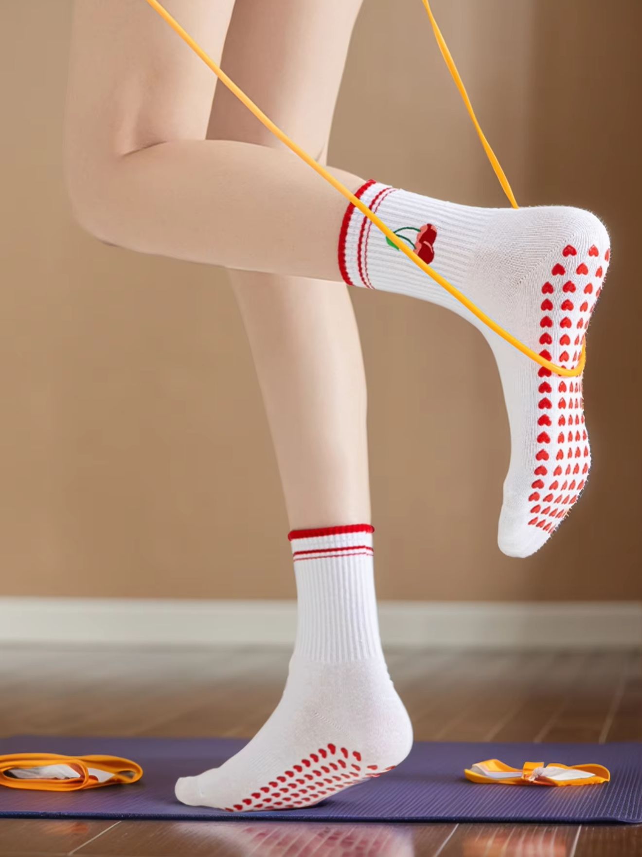Yoga & Fitness With Faye The Well Being Studio Abbots Langley Reviews - 1 Pairs Cross-Border Professional Yoga Socks,
